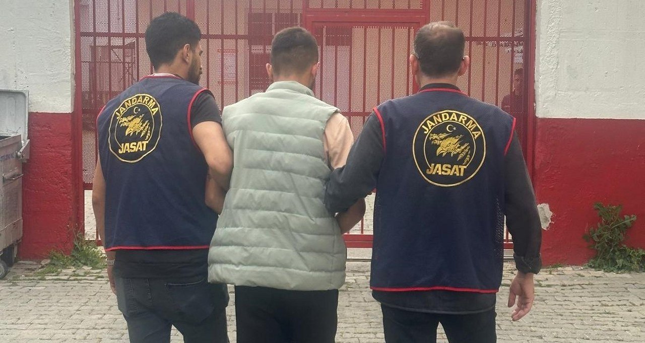 Jandarma ekipleri 4 ayda aranan bin 689 kişiyi yakaladı