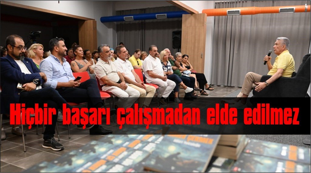 Gazeteci Uğur Dündar Kuşadası’nda sevenleriyle buluştu