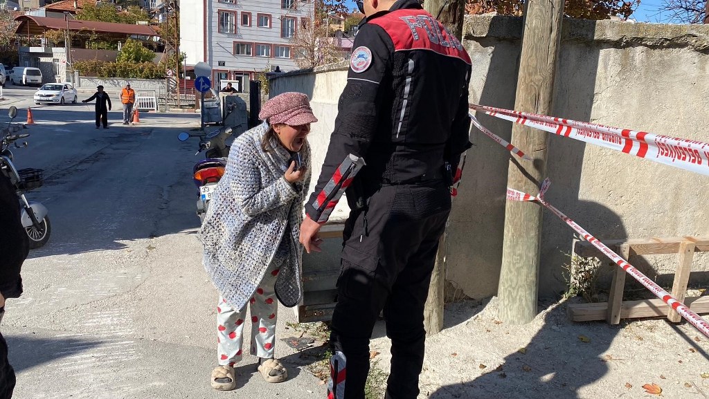 Metruk bina yıkımı yarıda kaldı, evime zarar geliyor dedi ortalığı birbirine kattı