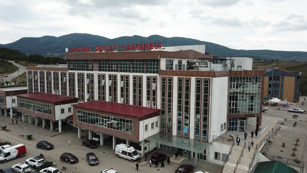 16 yaşında kız doğum yaptı, bebek hayatını kaybetti