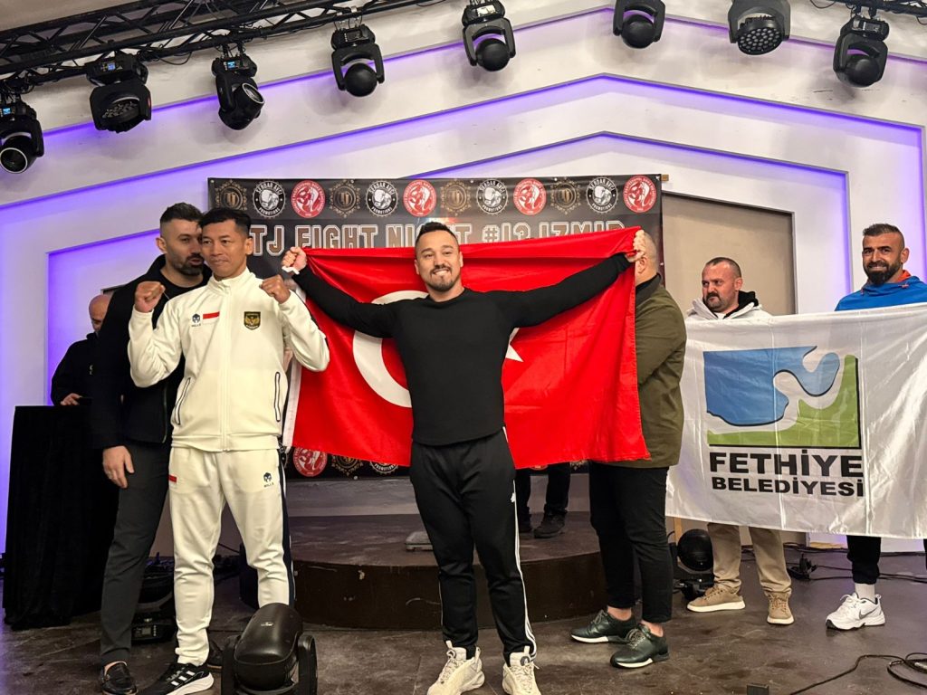 Alcu, Endonezyalı rakibini nakavt etti