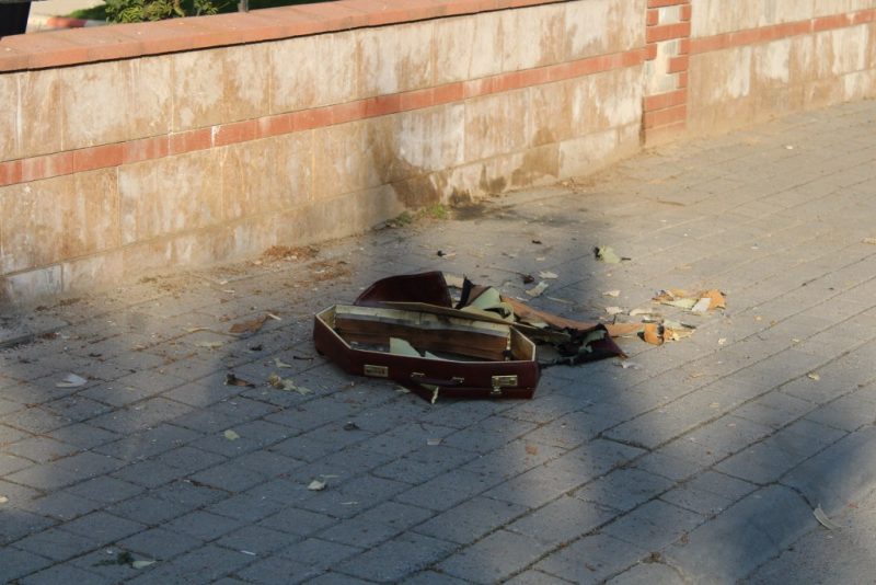 Fünye ile patlatılan şüpheli çanta boş çıktı