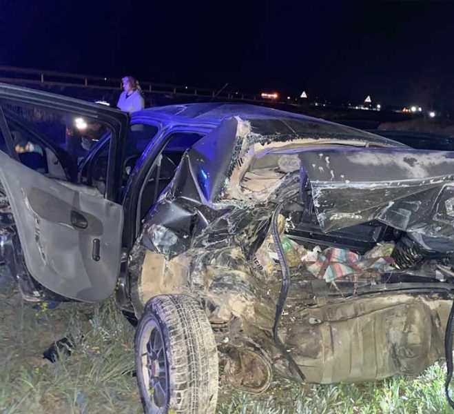 2 otomobil çarpıştı: 2 ölü, 4 yaralı