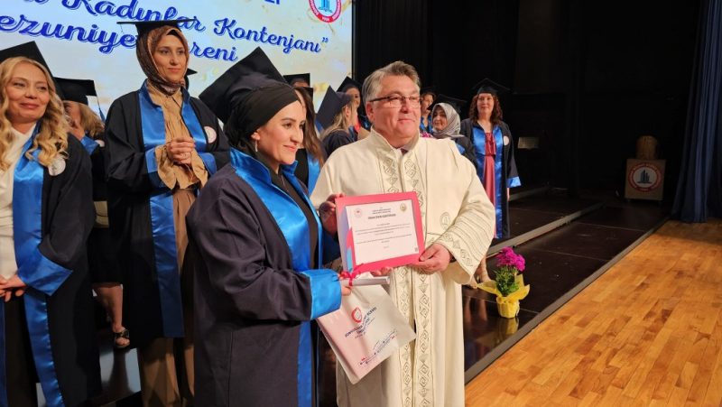 Başörtüsü yasağı yüzünden yarım kalan hayali, yıllar sonra gerçeğe dönüştü