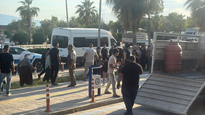 Pikaptan düşen çocuk hayatını kaybetti