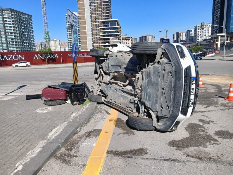 İki otomobil çarpıştı: 2’si bebek 6 yaralı