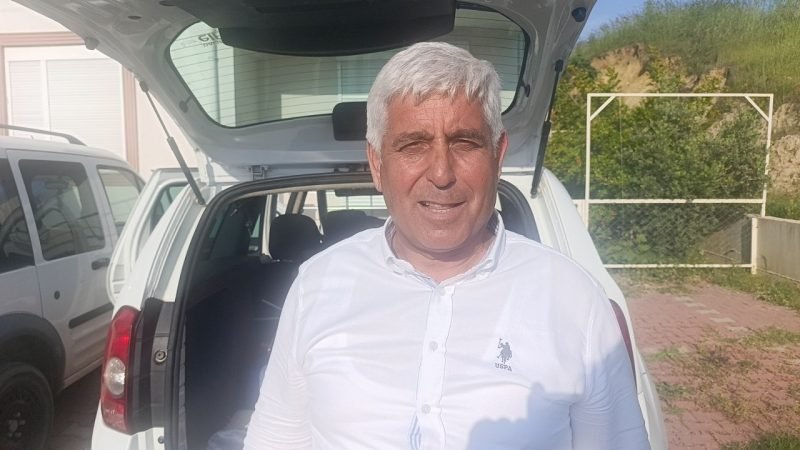 Camiye gelen eski belediye başkanına büyük şok: Bu sefer ayakkabı değil, otomobil çalındı