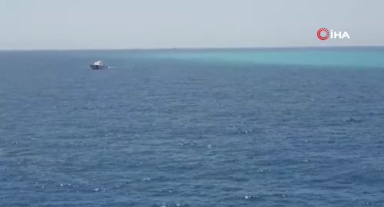 Askeri helikopter denize acil iniş yaptı