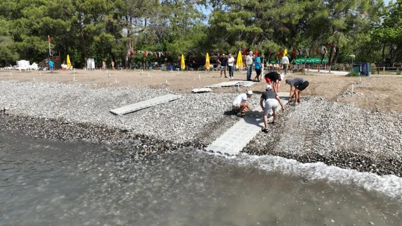 Plajlarda engel kalkıyor