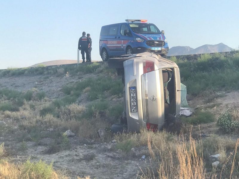 Otomobil takla attı: 3 yaralı