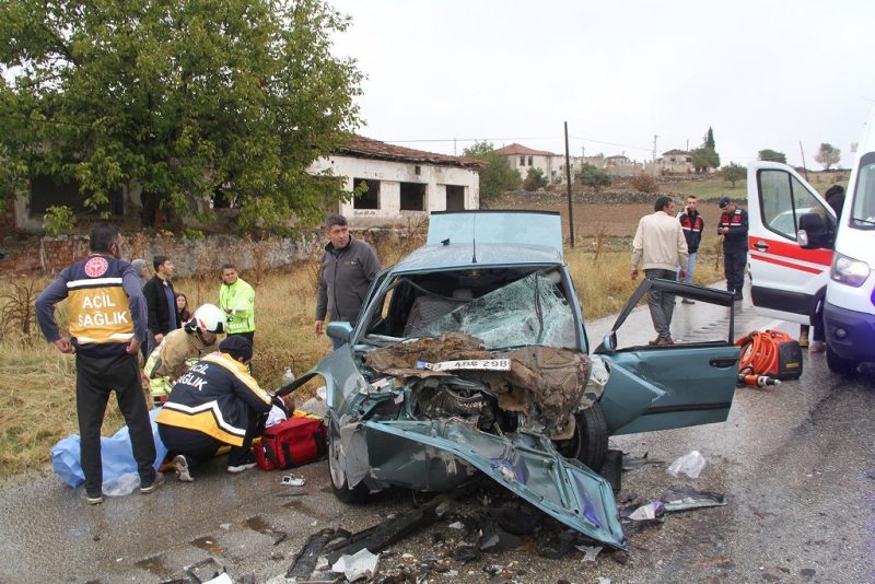 Yağmur kazayı da beraberinde getirdi: 1 bebek öldü, 5 kişi yaralandı