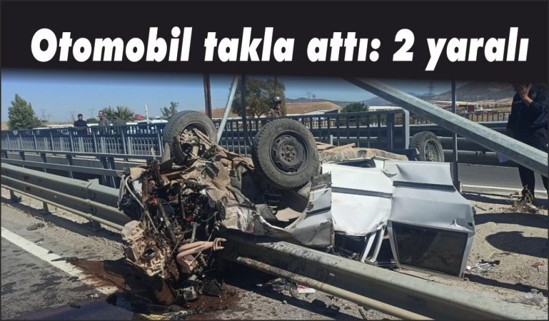 Takla atan otomobil direğe ve bariyerlere çarptı: 2 yaralı