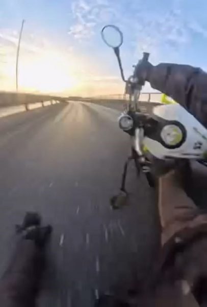 Motosiklet kazası kamerada