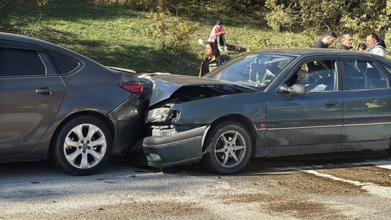 Zincirleme kaza: 3 yaralı