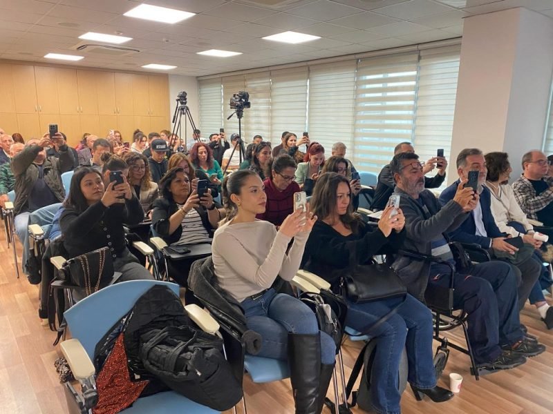 TRT spikeri Canbay; “Çalışan gazeteciler için Türkçe hayati bir mesele”