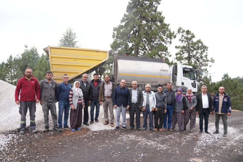 Seydikemer’de 11 ayda 120 bin m² parke, 430 km yol