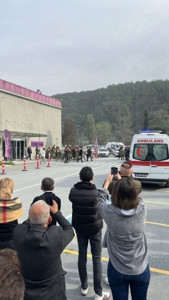 beIN Sports’un televizyon binasına gelen şüpheli paniğe neden oldu: Üzerindeki silah oyuncak çıktı