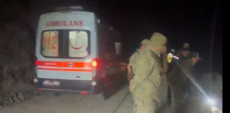 Kamyon devrildi: 1 ölü