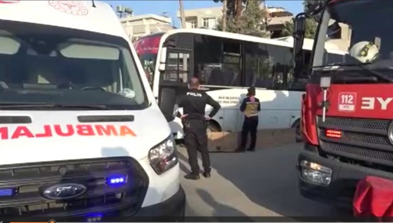 Halk otobüsünün çarptığı kadın hayatını kaybetti