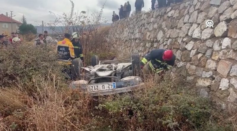 Şarampole devrilen otomobilin sürücüsü öldü