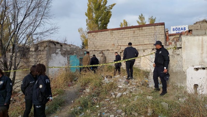 Bir şahıs metruk binada ölü bulundu