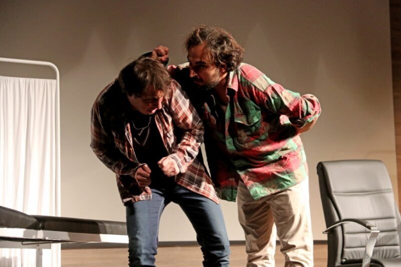 Muğla’da öğrencilere, tiyatro ile bağımlılıkla mücadele anlatıldı