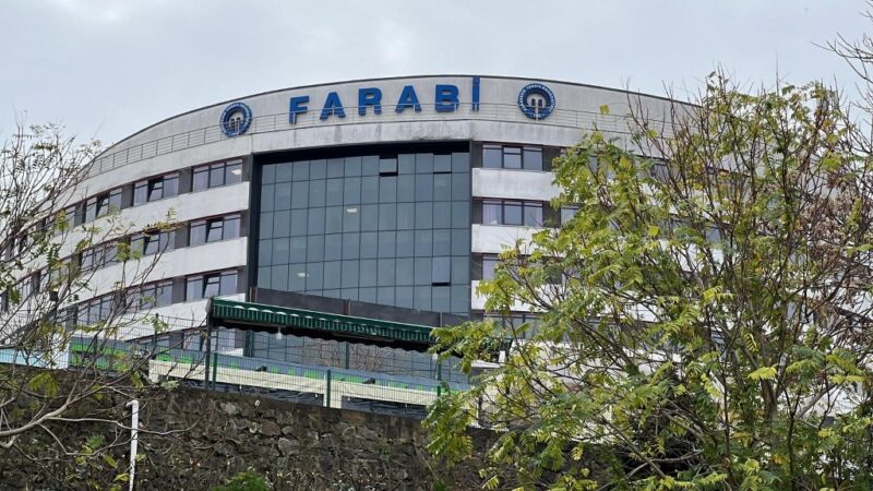 Hastasından fazla para talep eden profesöre tutuklama