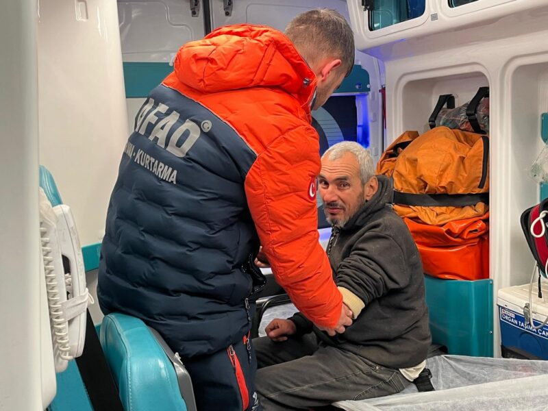 Kayıp zihinsel engelli vatandaş termal kamerayla bulundu