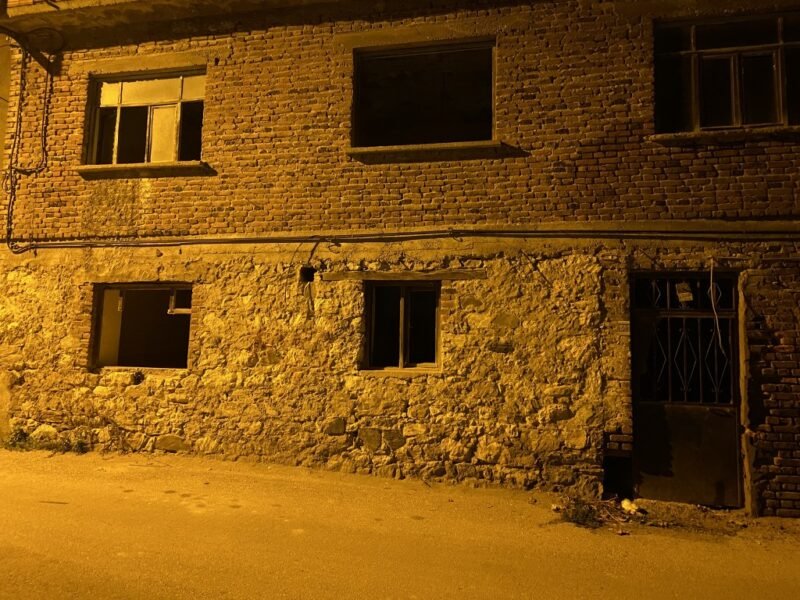 Yaşlı adam evinde ölü bulundu