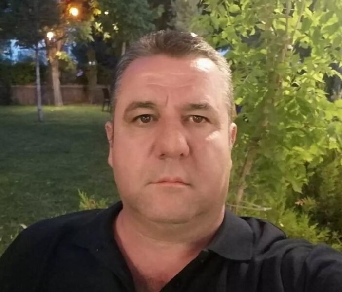 Kalp krizi geçiren polis memuru hayatını kaybetti