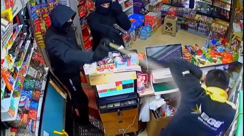  Market sahibine dehşeti yaşatan gaspçılar tutuklandı