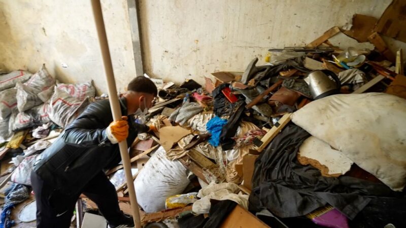 Evden 168 ton atık çıkarıldı