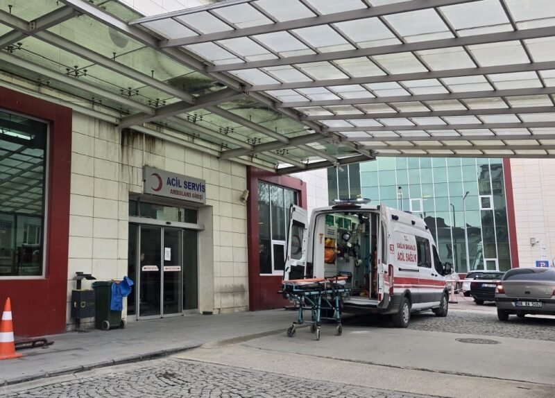 İki forklift çarpıştı 1 kişi hayatını kaybetti