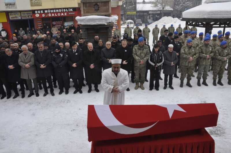Kıbrıs Gazisi Durmaz törenle ebediyete uğurlandı