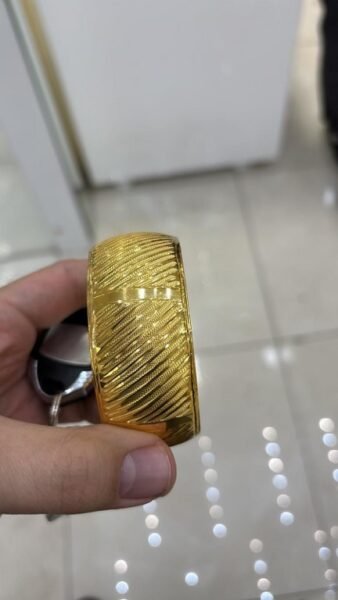 Altın ve gümüşte sert düşüş, kuyumcularda alım kuyruğu oluştu