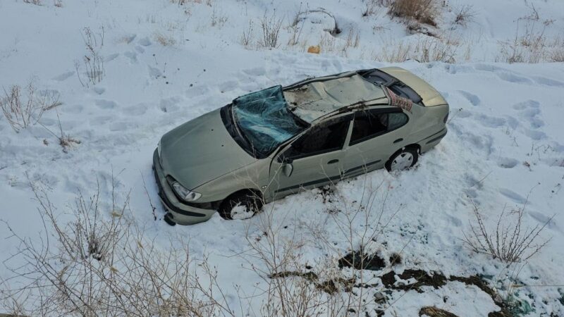 Otomobil takla attı: 5 yaralı