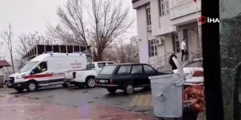 Tavşan avında kazara arkadaşını vurdu