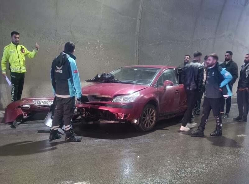 Tünelde can pazarı: Zincirleme kazada 1 ölü, 8 yaralı