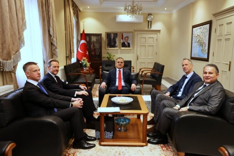 Vali Akbıyık, Belçika Büyükelçisi Van de Velde’yi ağırladı