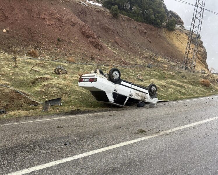  Otomobil takla attı: 2 yaralı