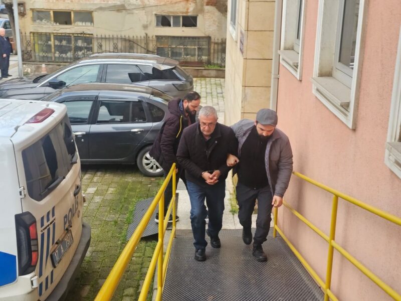 Altın tartışmasında oğlunu öldüren baba adliyeye sevk edildi