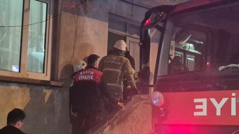 Aynı mahallede gelen 2 ayrı ihbar ekipleri harekete geçirdi