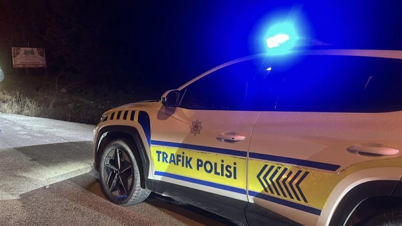 Araç uygulama noktasından kaçmaya çalışırken şarampole düştü