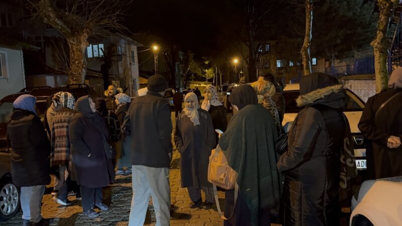 Umre vaadiyle 17 kişiyi dolandırdılar