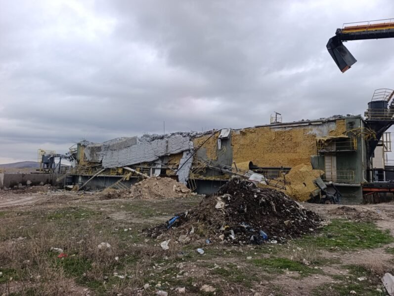 Metan gazı patlamasında 2 kişi yaralandı