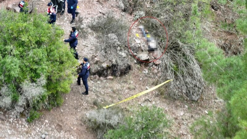 Kayıp olarak aranan kişinin 100 metrelik uçurumda ölü bulundu