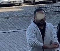 Kuyumcudan yüzük çaldığı iddiasıyla yakalanan şüpheli tutuklandı